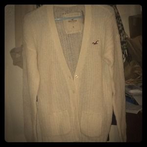 Hollister Cream Cardigan new M