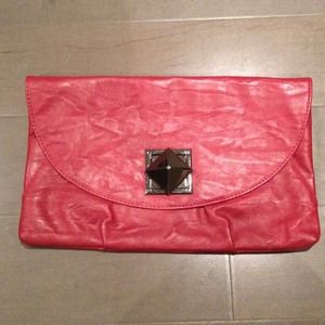 Clutches & Wallets - ⬇REDUCED Red clutch w/ optional chain strap Clutches & Wallets - ⬇REDUCED Red clutch w/ optional chain strap