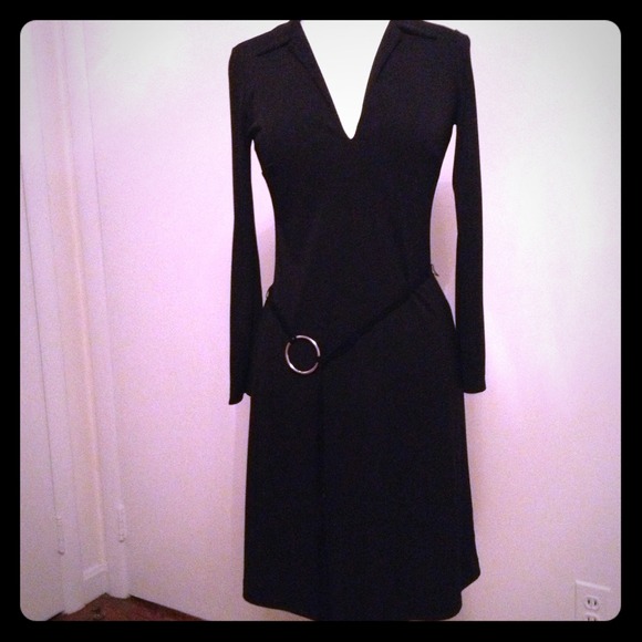 🚫SOLD/Bundled🚫NWOT Esprit Black Open Vneck Dress