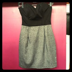 Strapless dress