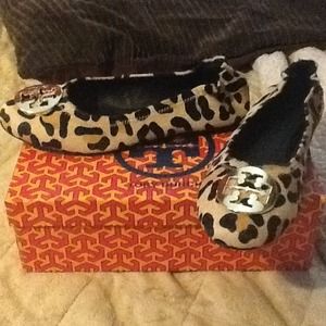*RESERVED* Tory Burch leopard print flats