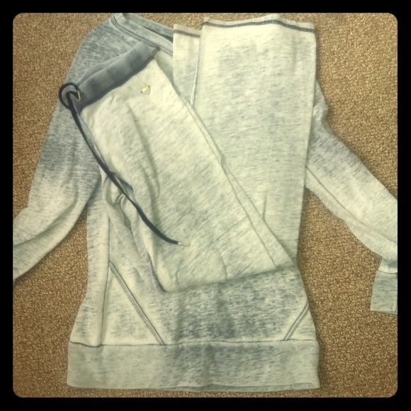 Juicy Couture cotton sweat suit.