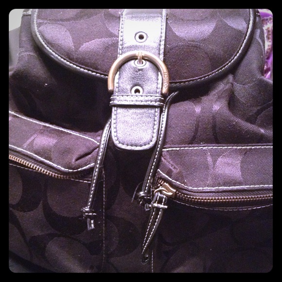 💢RESERVED @misslavender Authentic Coach!