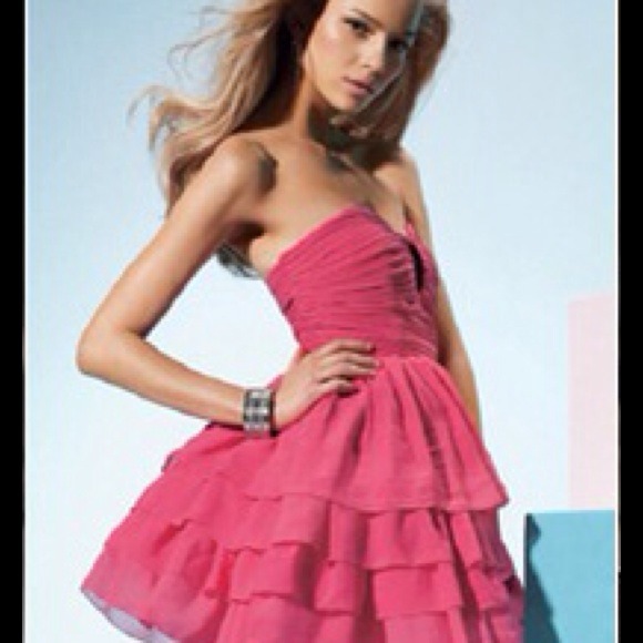 ✂REDUCED ✂Showstopping Bebe Pink Party Dress. - Picture 2 of 3
