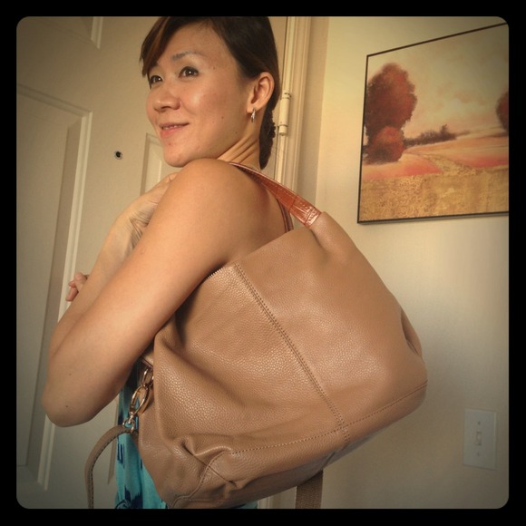 *REDUCED" genuine soft leather purse.