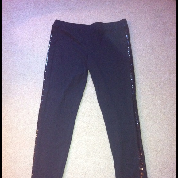 Sold-Reduced Tuxedo leggings
