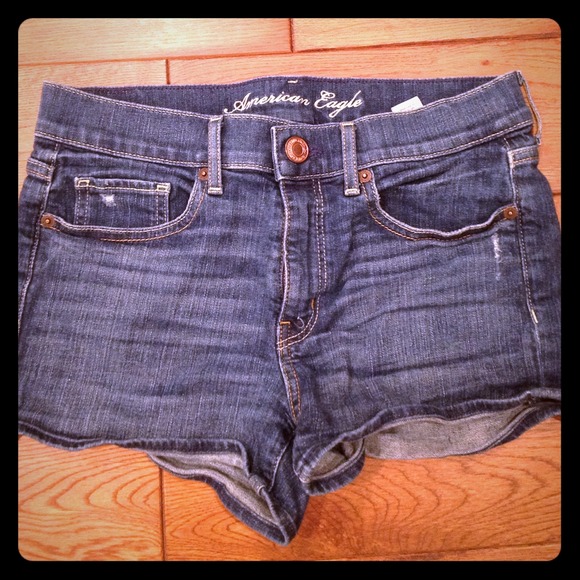 American eagle high waisted blue jean shorts☀