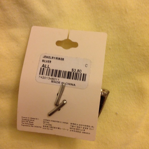 For @mjmenedis FREE👊 Silver Bow Ring - Picture 2 of 2