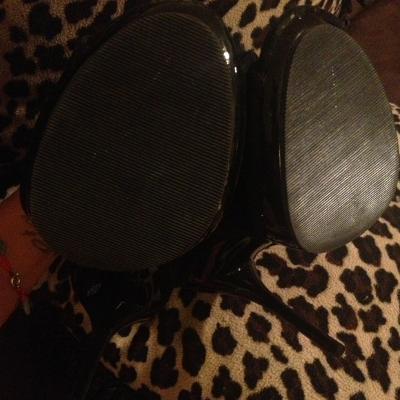 Open toe boots - Picture 3 of 3