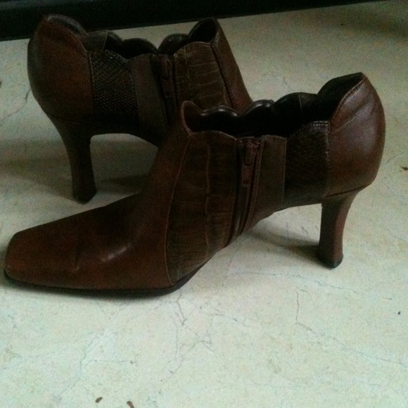 Ankle boots SOLD