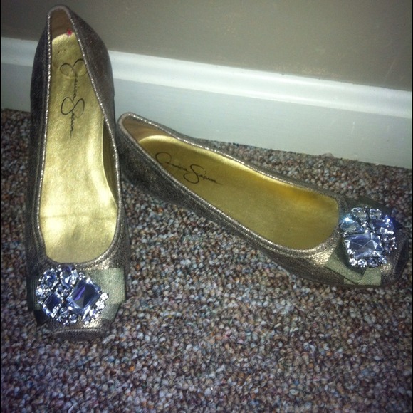 💚💚Jessica Simpson diamond embellished flats 💚💚
