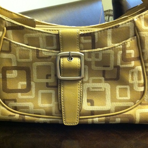 💢SOLD IN BUNDLE💢👜Nine West Purse👜