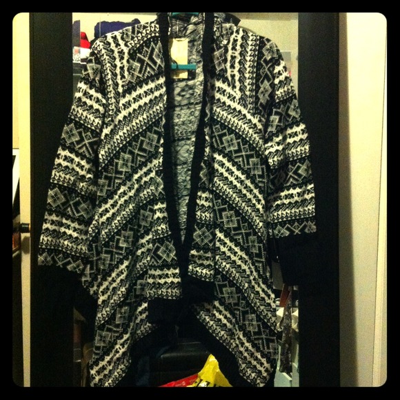 NWT Tribal Cardigan