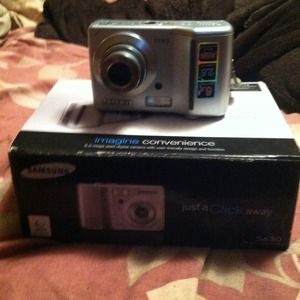 Samsung Camera(reserved for purplegirl81)