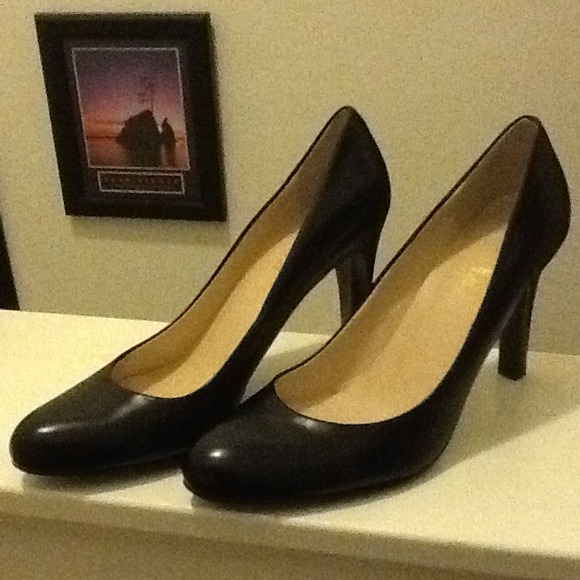RalphLauren black pumps