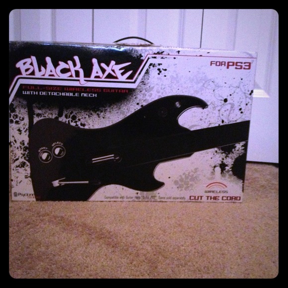 Black Axe Full-Size Wireless Guitar