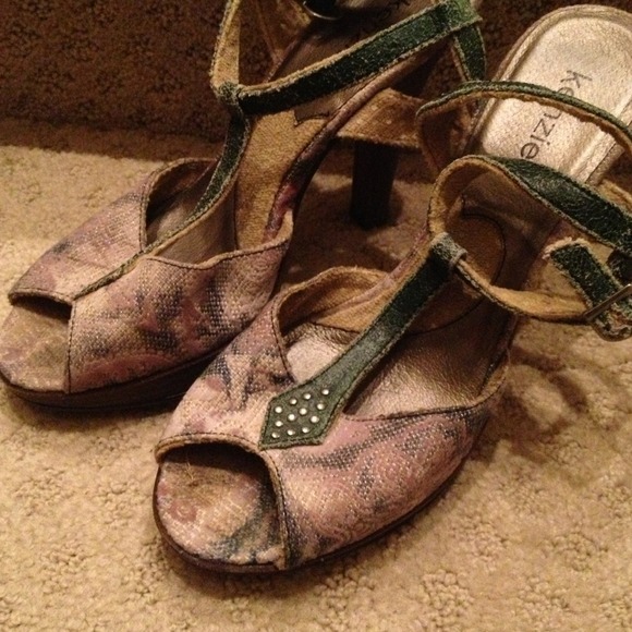 📦Sold📦Kenzie girl heels - Picture 1 of 4