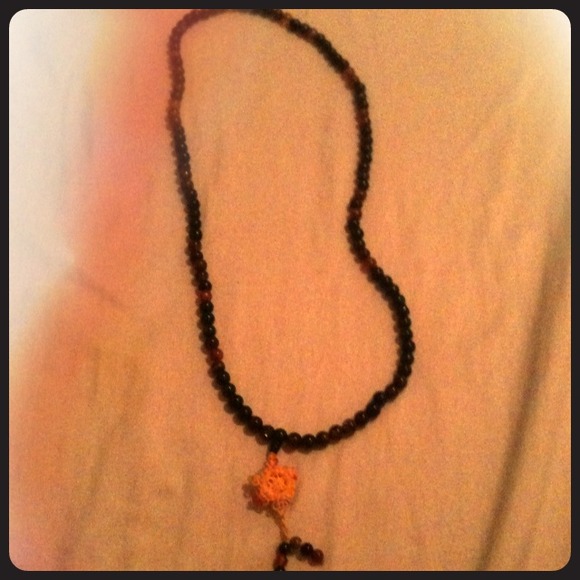 Hand made necklace - Picture 1 of 2