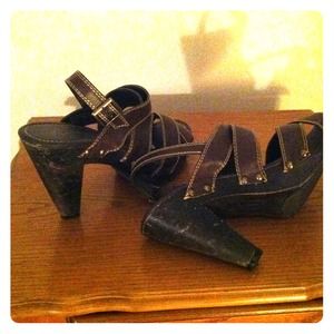 Union Bay platform sandals