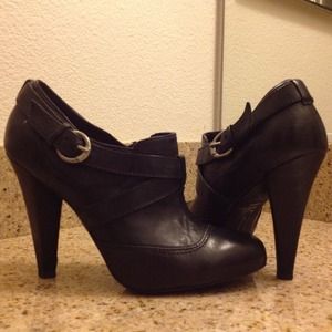 Black Leather I.N.C. Booties