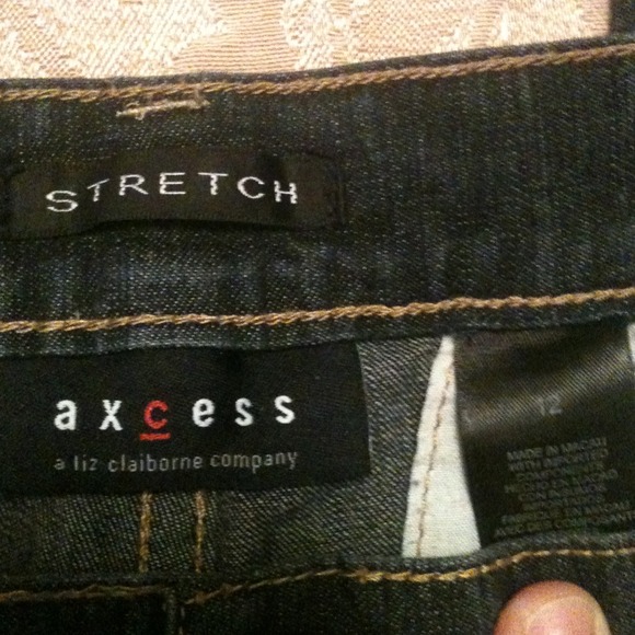 NWOT Jeans - Picture 2 of 4