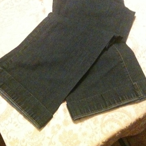 NWOT Jeans - Picture 3 of 4