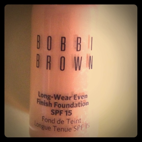 ❌SOLD❌❌BOBBI BROWN💗EVEN FINISH FOUNDATION 💗❤💗