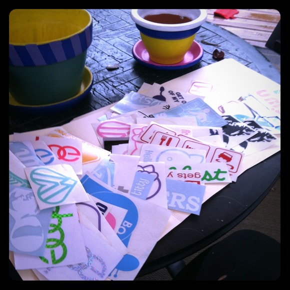 You ladies (and gents) like stickers?!