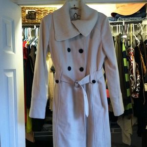 SALE!!! Off white guess jacket