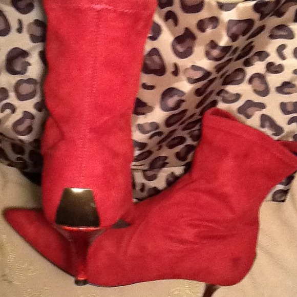 ♨Reduced♨Red Suede Donald J Pliner Couture Boots