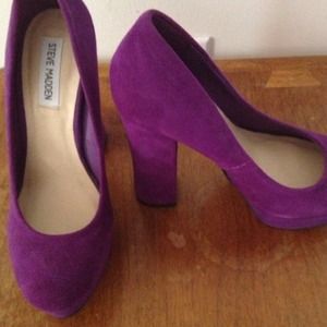 Steve Madden Purple suede wedges