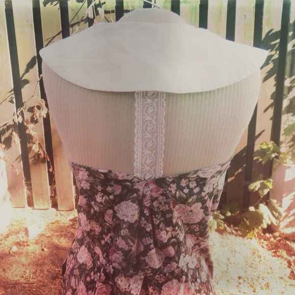 Dress - Picture 2 of 2
