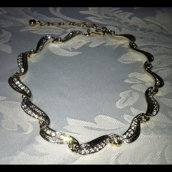 Silver/Gold Swirl Link Crystal Necklace