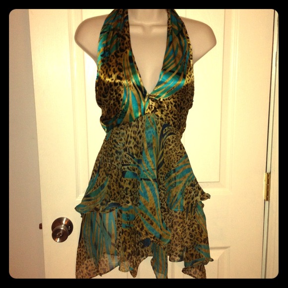 ❌💵SOLD💵❌Ruffly halter top
