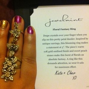 New Jewelmint ring size 8 "Floral Fantasy Ring"