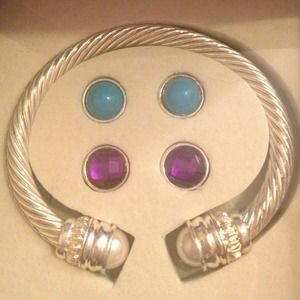 Silver bangle