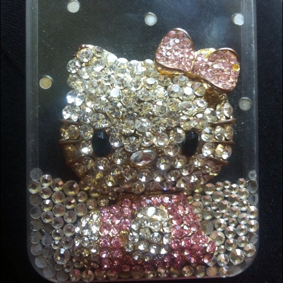 Reserved💓💋Rinestone Hello Kitty iPhone 4/4s💋💓