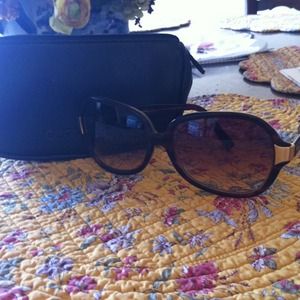 Authentic Oliver People's sunglasses and case