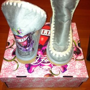 Size 7 Ed hardy boots- gray, never worn