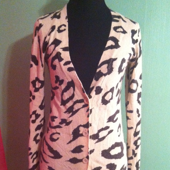 SOLD!!!! Animal Print Long Sleeve Cardigan