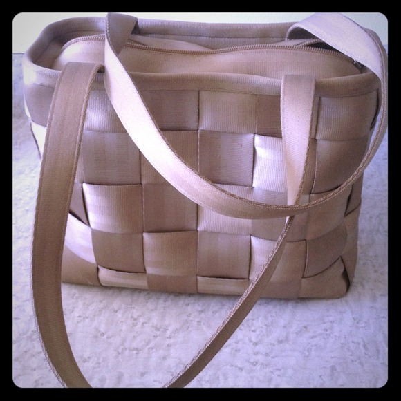 Seatbelt bag - Picture 1 of 3