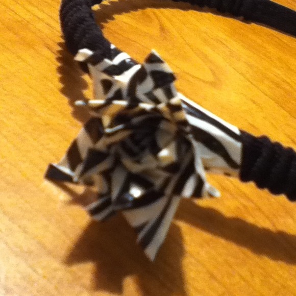 Black and zebra headband