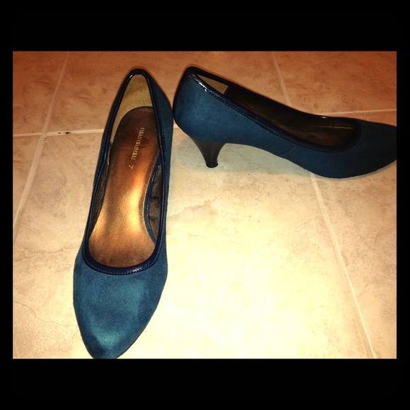 ***Sold***New H&M Shoes