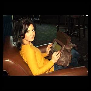 Versetta Ambra Hobo iPad Handbag