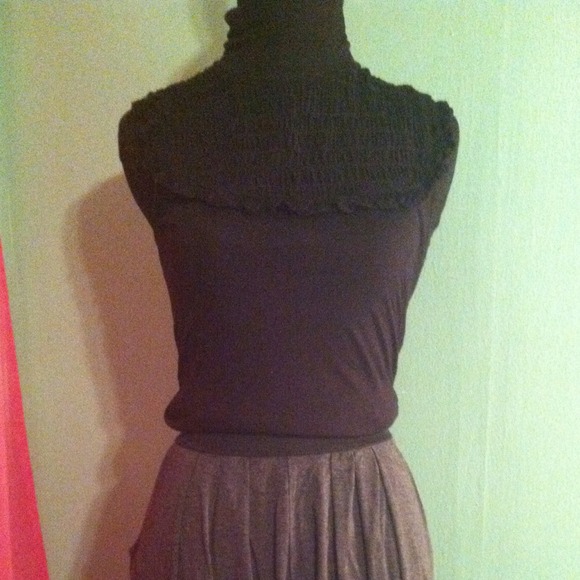 SOLD!!!! Back-out Button Neck Top - Picture 4 of 4