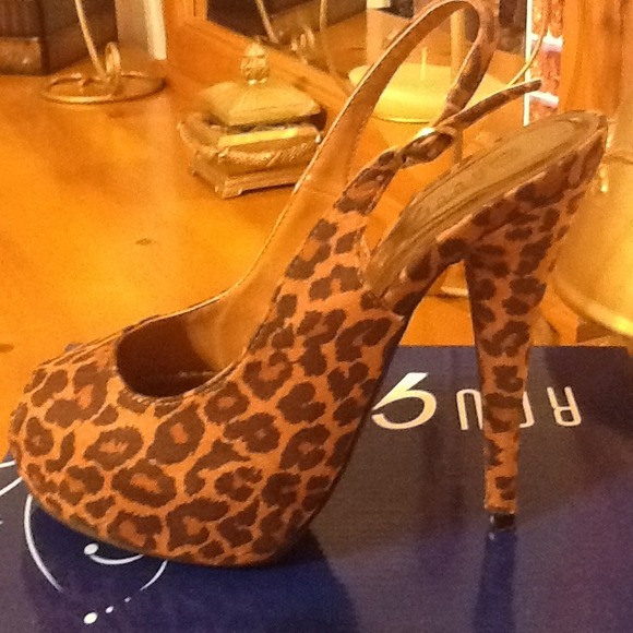 Leopard Shoes