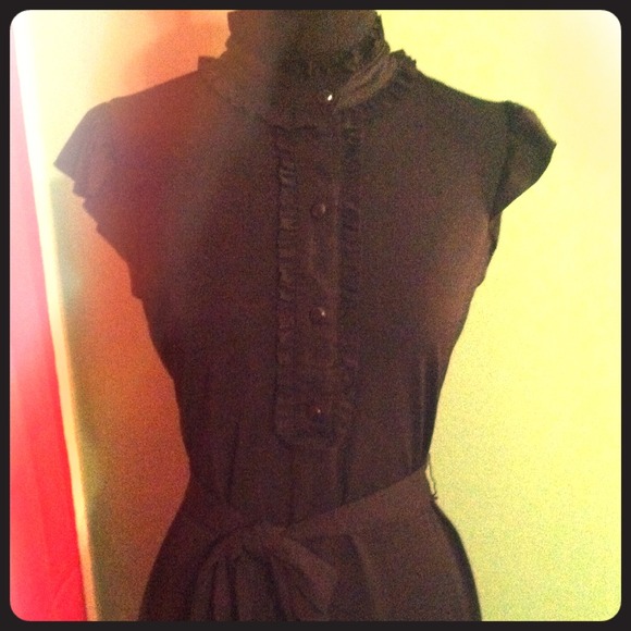 SOLD!! High Neck Ruffle Top