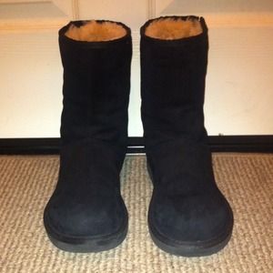 Uggs 🎀reserved🎀