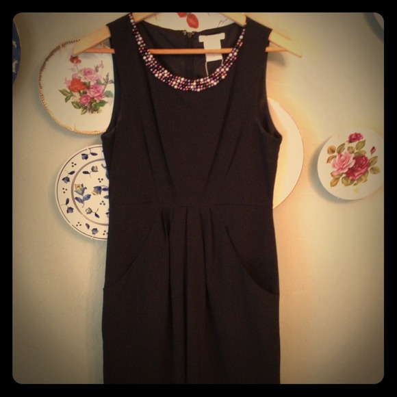 Little black dress with pearl details