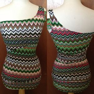 Dresses & Skirts - 🔱NEW🔱 Tribal one shoulder dress Dresses & Skirts - 🔱NEW🔱 Tribal one shoulder dress